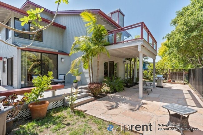 Building Photo - 6026 Ridgemont Dr