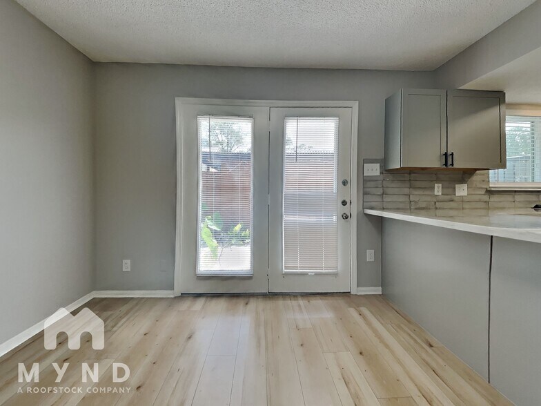 Building Photo - 10450 Hammerly Blvd