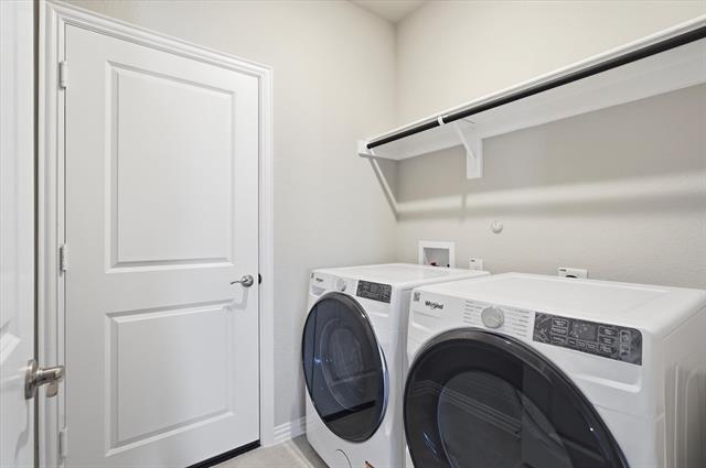 Building Photo - 712 Leavenworth Dr