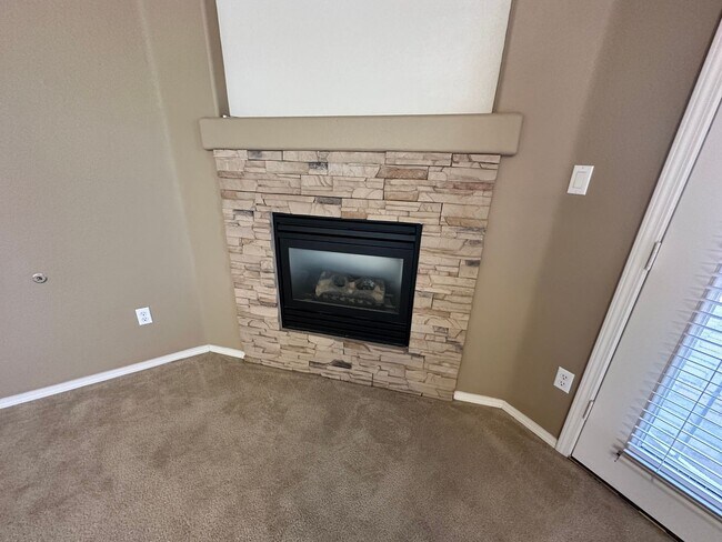 Building Photo - 4th of July Holiday Special! $100.00 Off P...