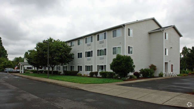 Building Photo - Englewood West Apartments