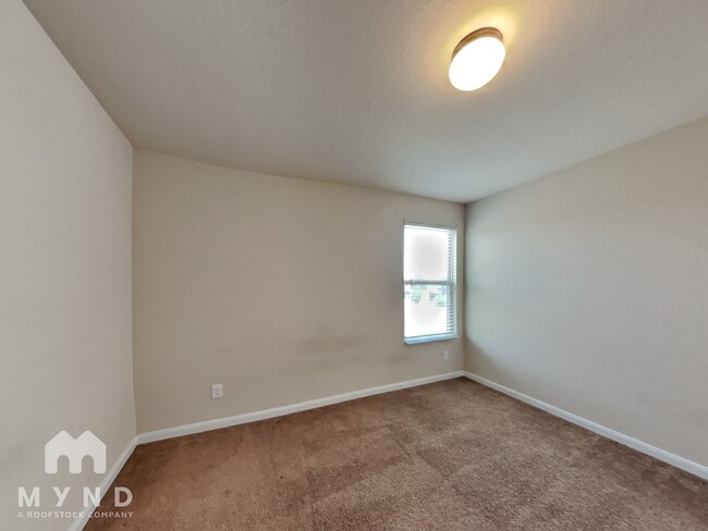 Building Photo - 9627 Bricewood Oak