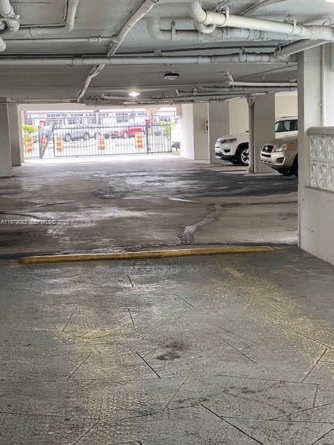 Building Photo - 13455 NE 10th Ave