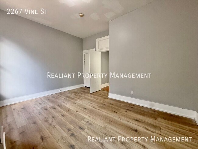 Building Photo - 2267 Vine St