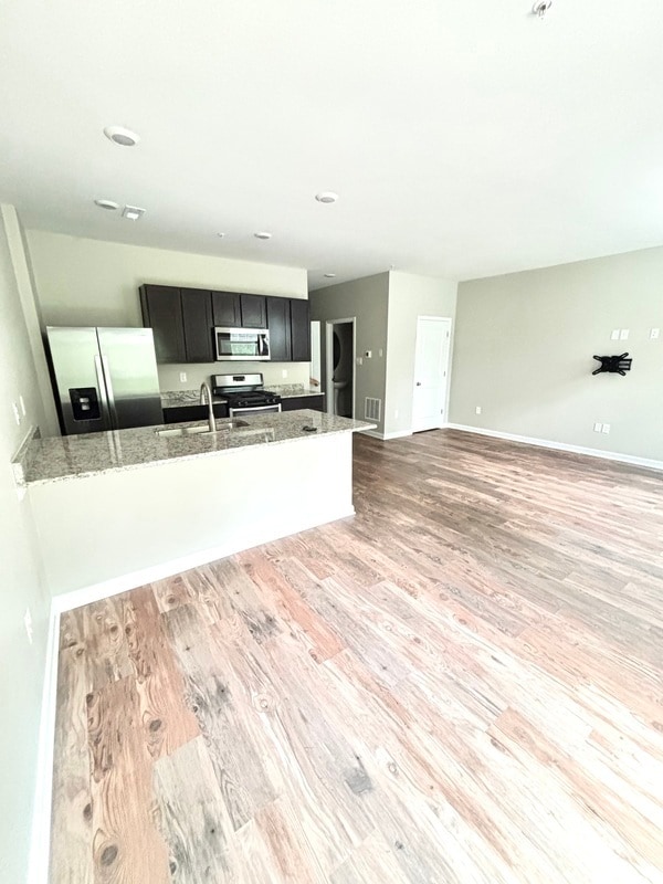 Building Photo - 415 Locust Run Dr