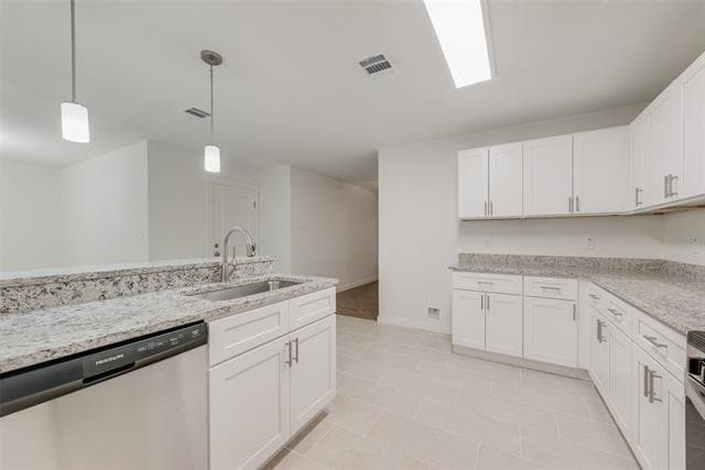 Building Photo - 3853 Commonwealth Dr