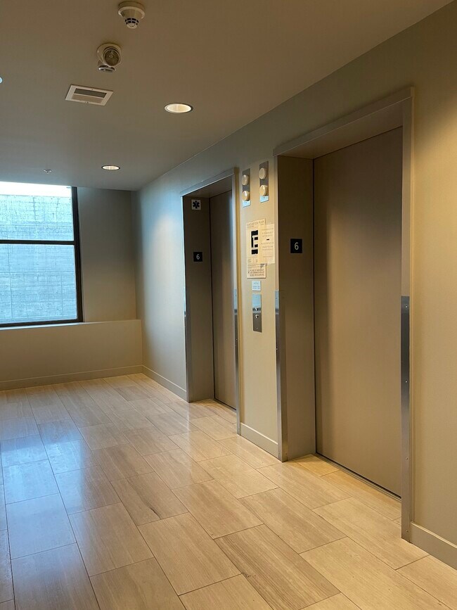 Building Photo - 311 2nd St