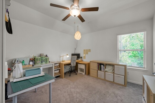 Building Photo - 508 Loft Ct