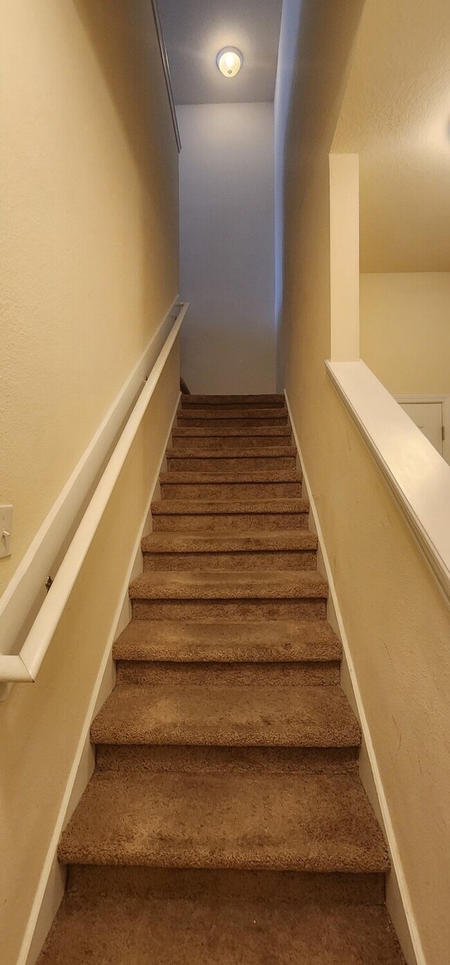 Building Photo - Sebastian Cove off SR 16- Townhome Availab...