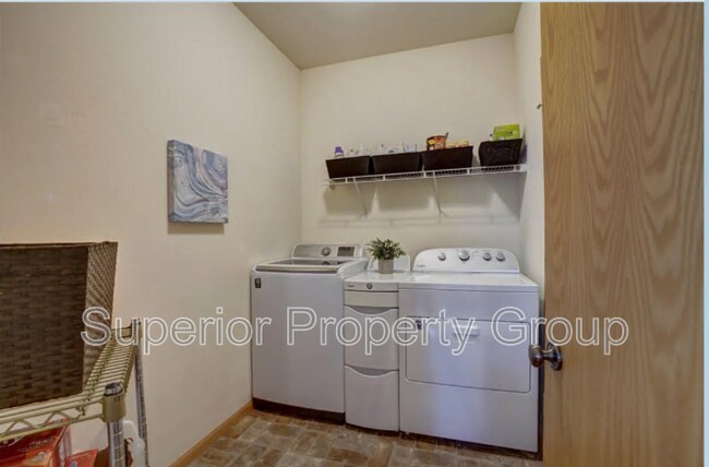 Building Photo - 238 Wind Stone Dr