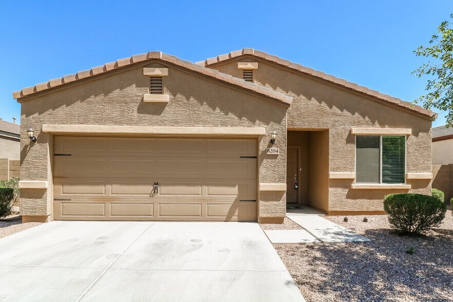 Primary Photo - 8204 W Pueblo Ave