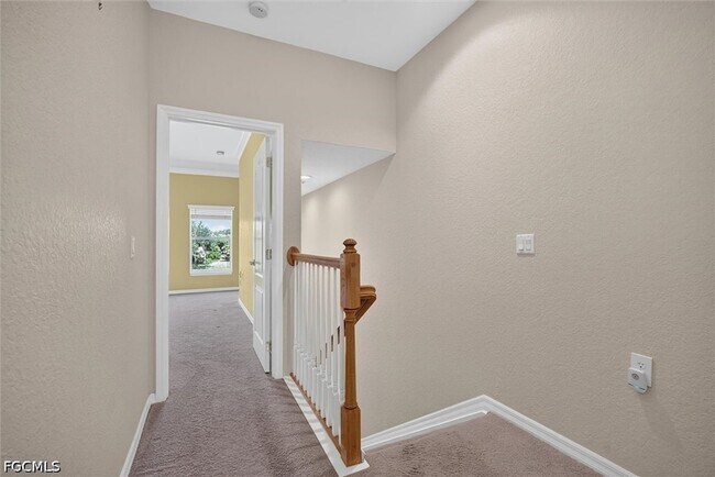 Building Photo - 3241 Cottonwood Bend