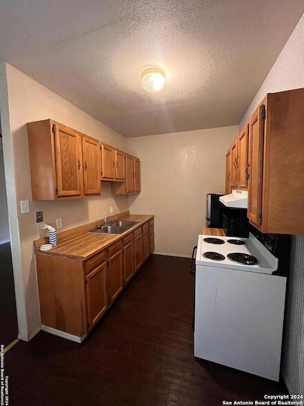 Building Photo - 6911 US-281