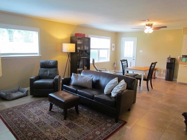 Building Photo - 1709 Gardenia Dr