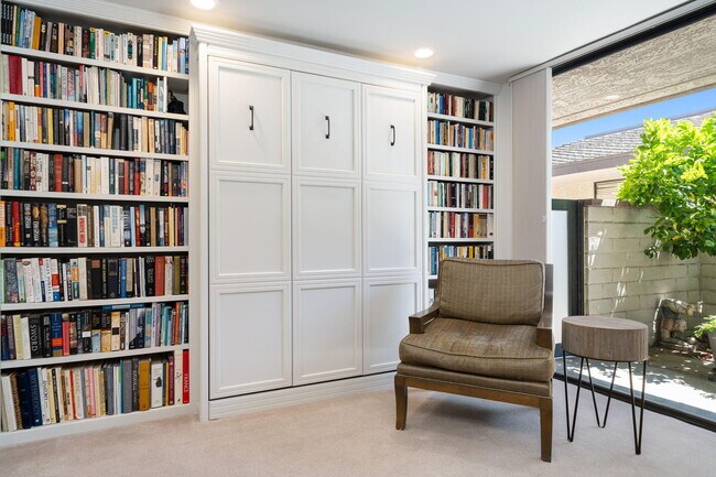 Building Photo - 76 Princeton Dr