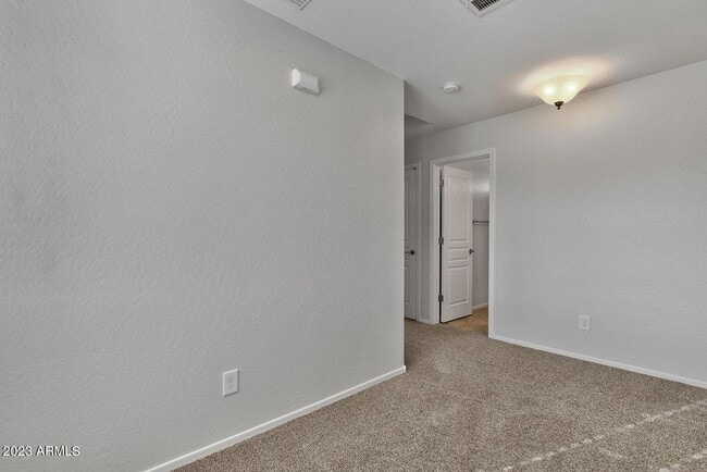 Building Photo - 1675 W Pelican Dr