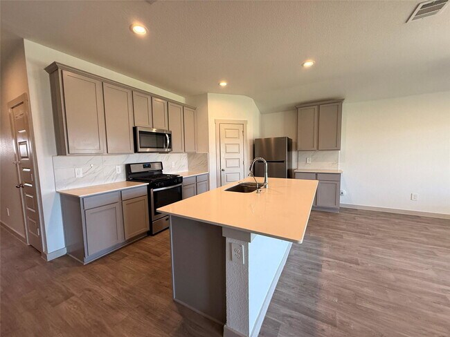 Building Photo - Spring Lane, Manvel, TX 77578 - 4 BR 2 BA single-family home