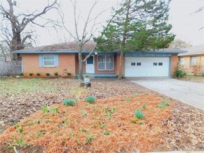 Building Photo - 1918 Mohican Ave