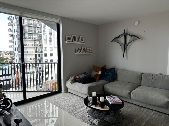 Building Photo - 5252 NW 85th Ave