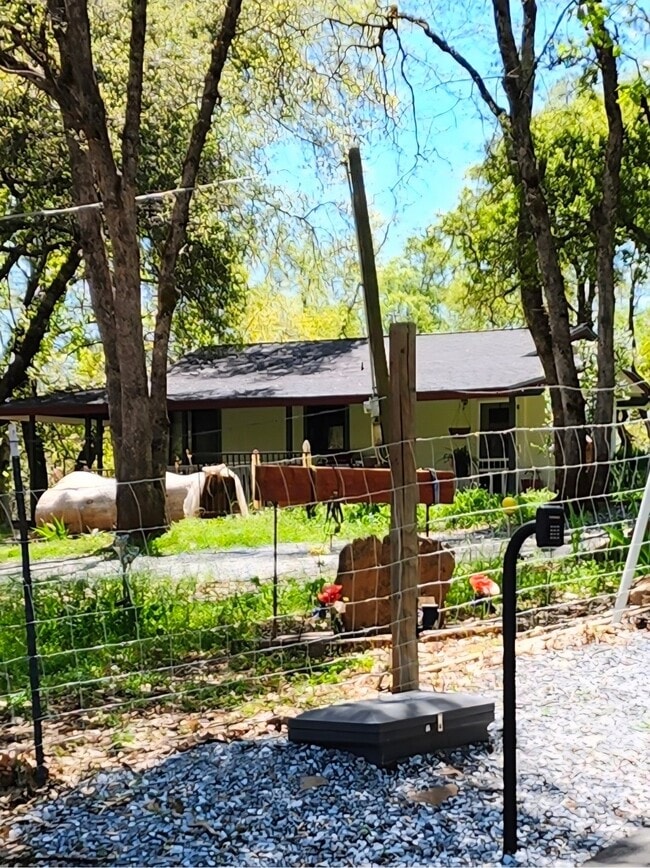 Building Photo - 6091 Dutch Mine Rd