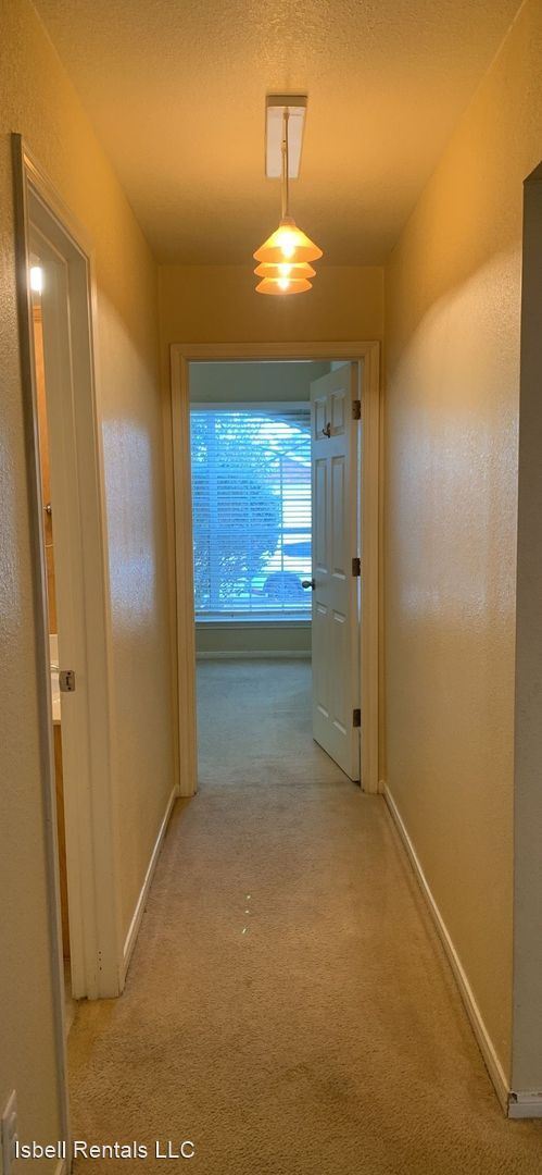 Building Photo - 4 br, 2 bath House - 2501 Wisteria Lane