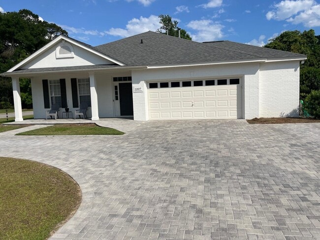 Building Photo - 1307 Hidden Timbers Pl