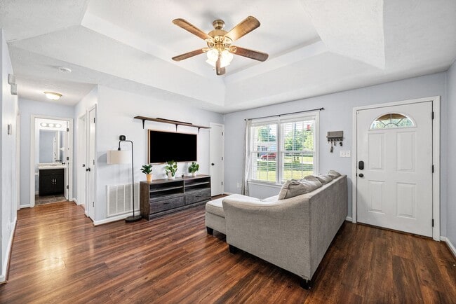 Building Photo - 750 Carmack Ct