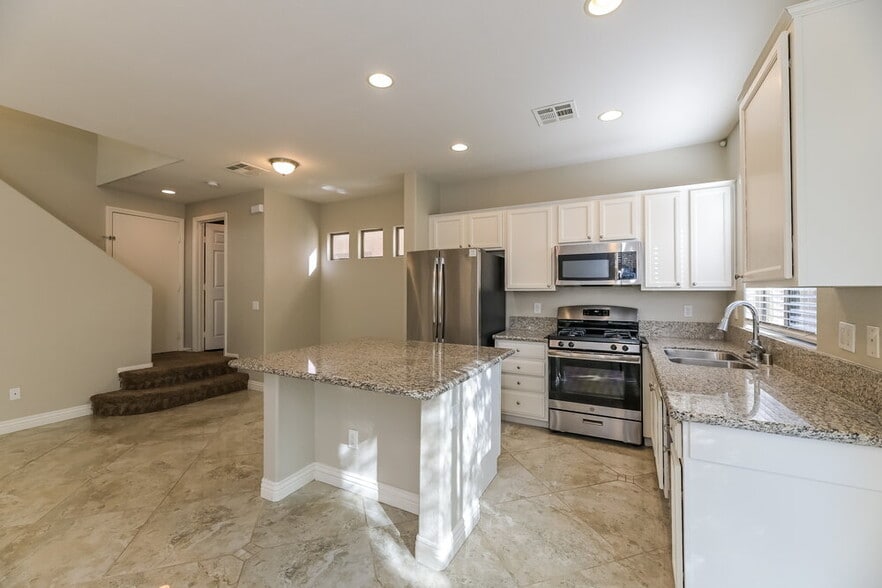 Building Photo - 8273 Harvest Spring Pl