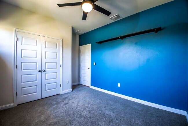 Building Photo - 8306 Mandela Bend