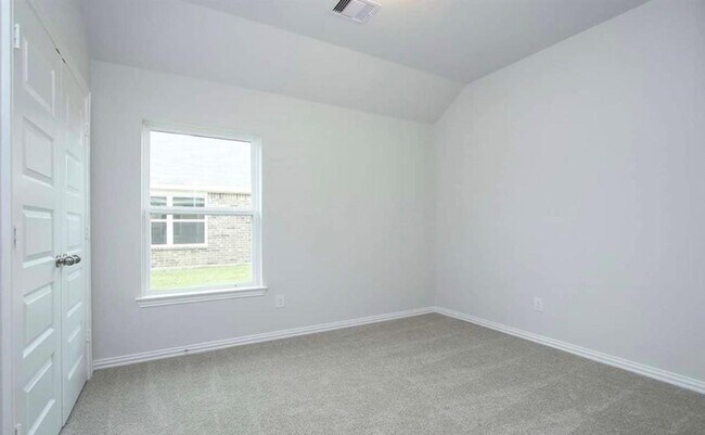 Building Photo - 32403 River Birch Ln