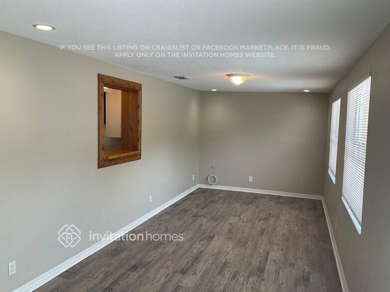 Building Photo - 8924 110th Ln N