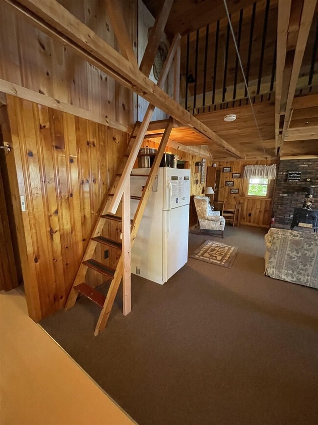 Building Photo - 613 Peabody Pond Rd