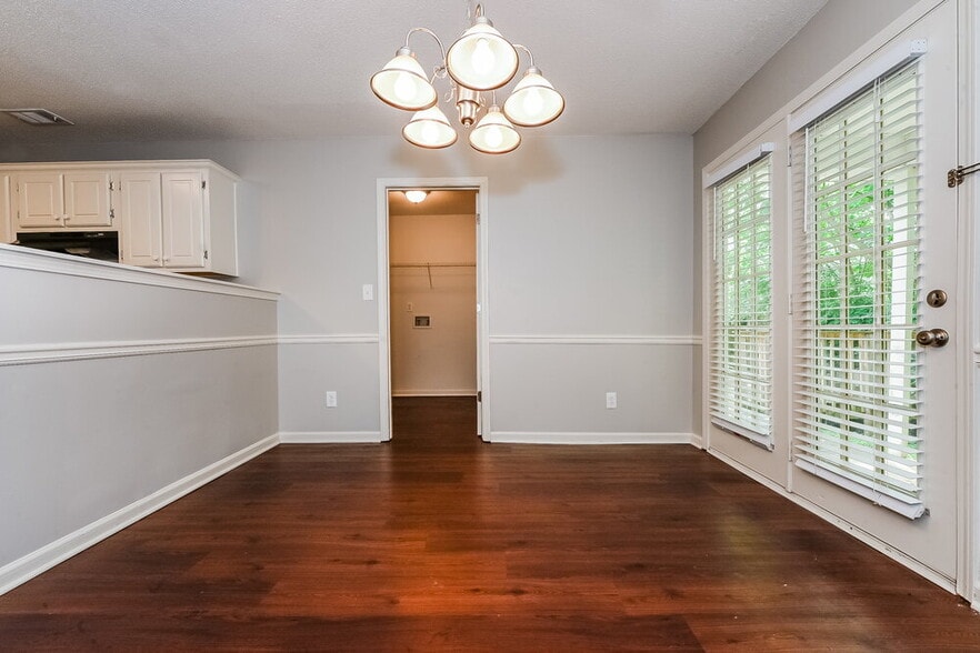 Building Photo - 114 Misty Ridge Trail