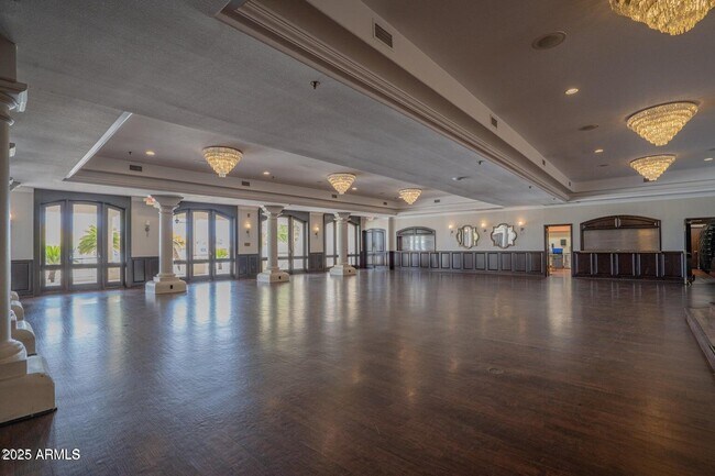 Building Photo - 1407 E Coral Cove Dr