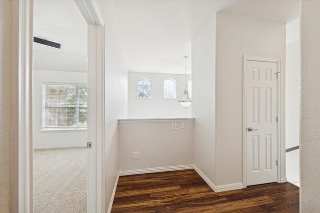 Building Photo - 9206 Sunlight Oak Ln