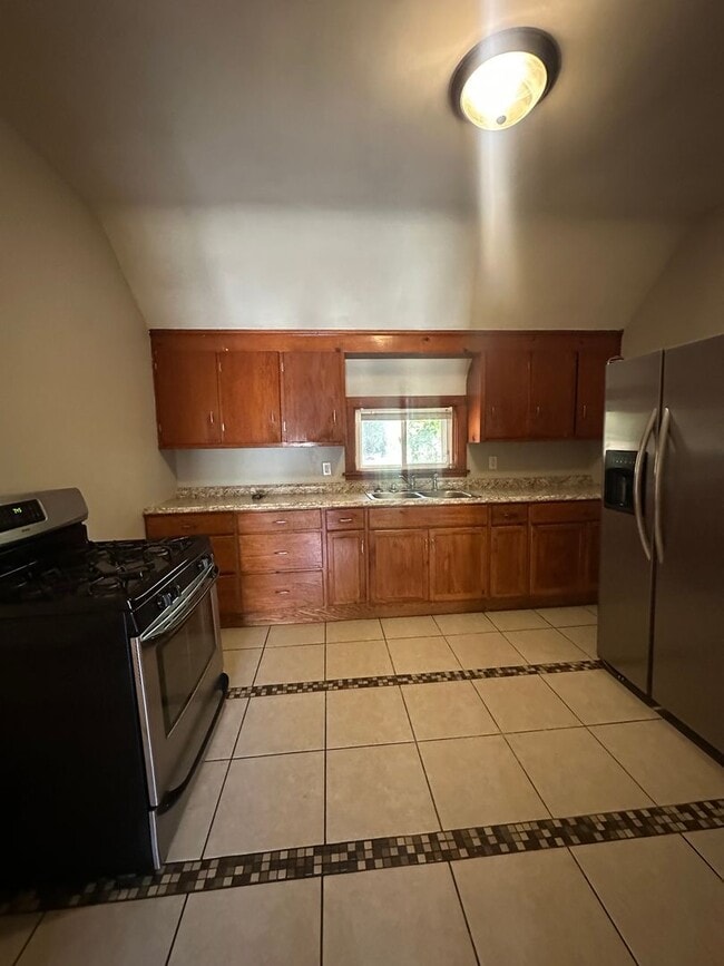 Building Photo - 11344 S Calumet Ave