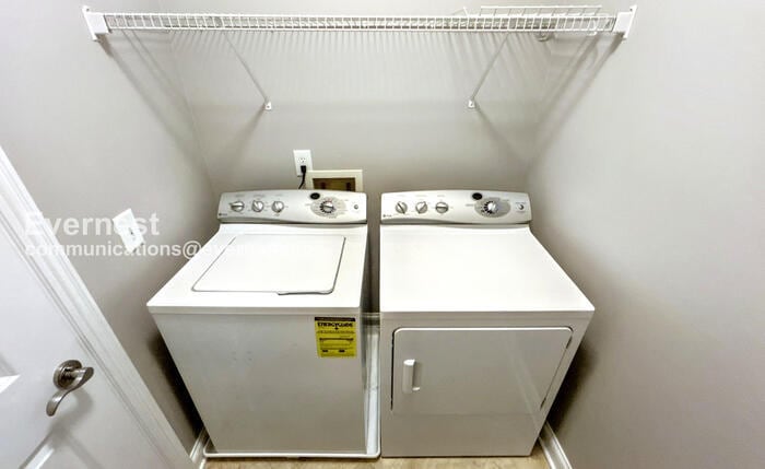 Building Photo - 101 Generals Retreat Pl