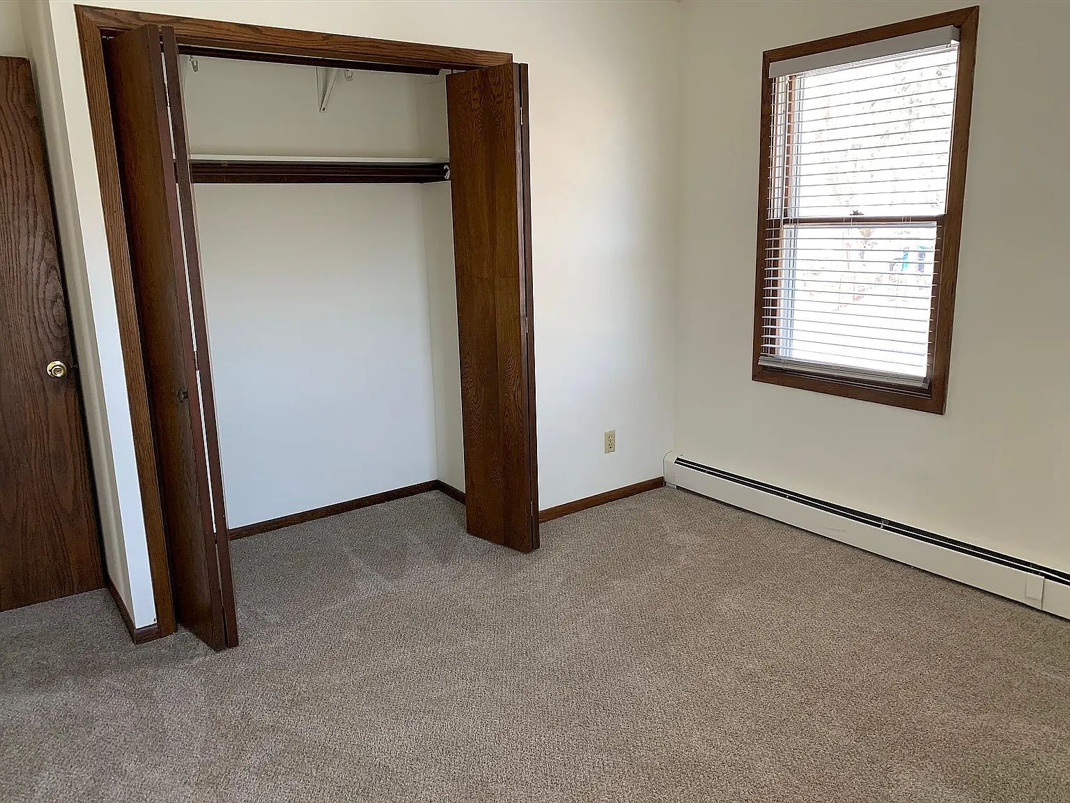 Building Photo - 4687 3rd St NE