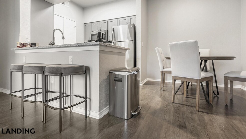 Building Photo - 11139 Culebra Rd