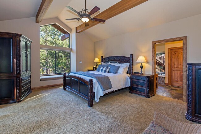 Building Photo - 635 Lariat Cir