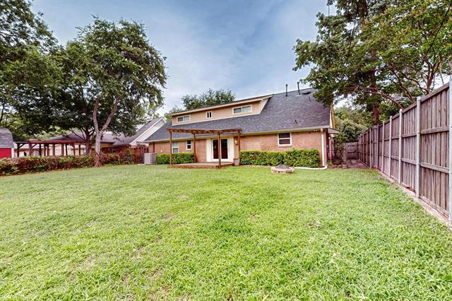 Building Photo - 2927 Selma Ln