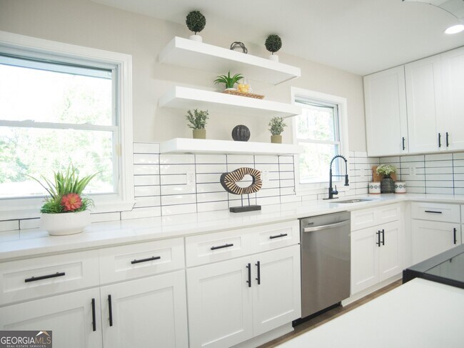 Building Photo - 3561 Misty Valley Rd