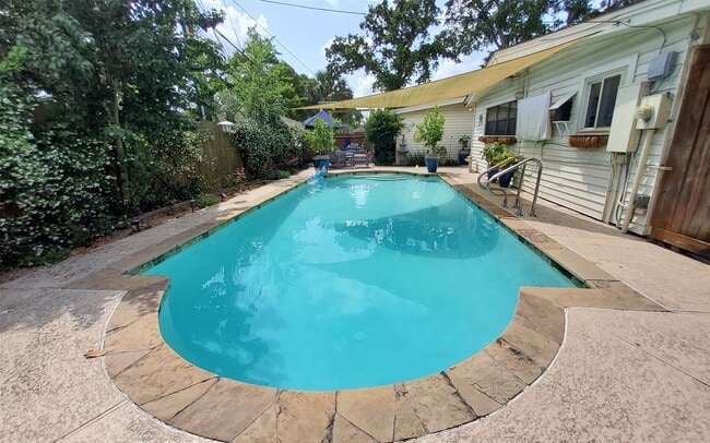 Building Photo - 4423 Meyerwood Dr