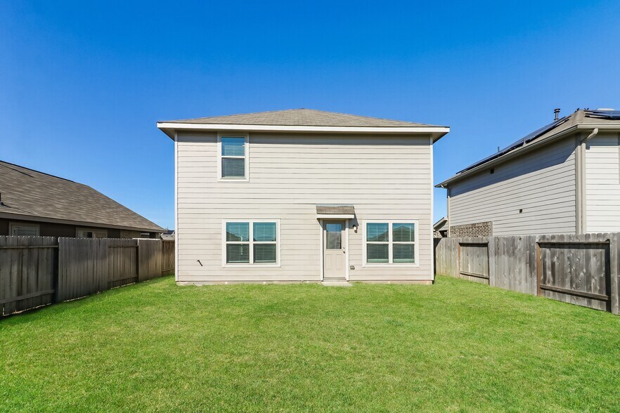 Building Photo - 310 Pickwick Gdns Ln