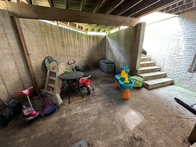 Building Photo - 13216 Chestnut Oak Dr