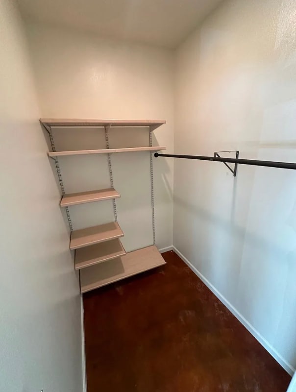 Building Photo - 118 E Huapala Pl