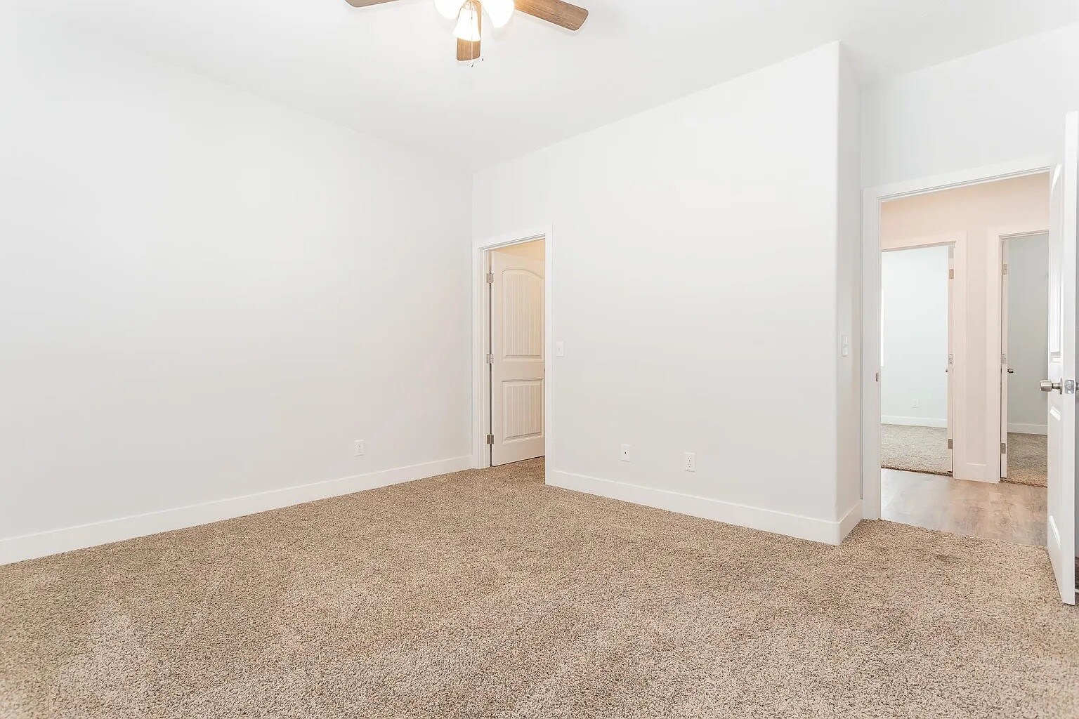 Building Photo - 1641 S Dandelion St