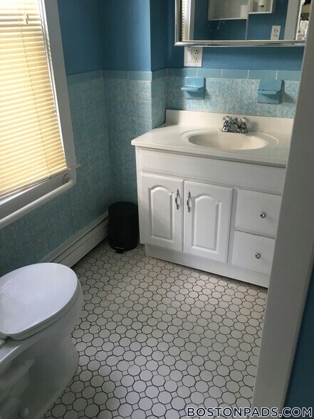 Building Photo - 57 Riverdale St