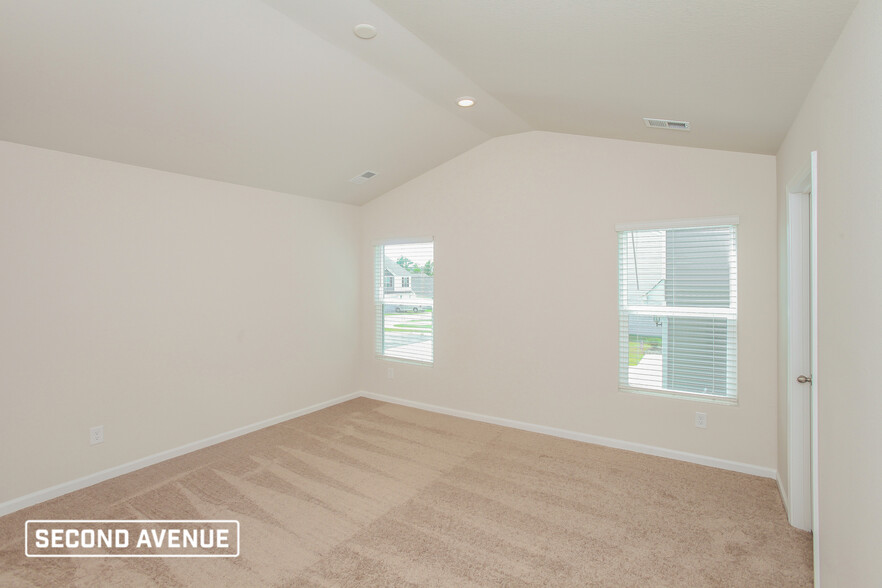 Building Photo - 317 Greenwood Valley Ct