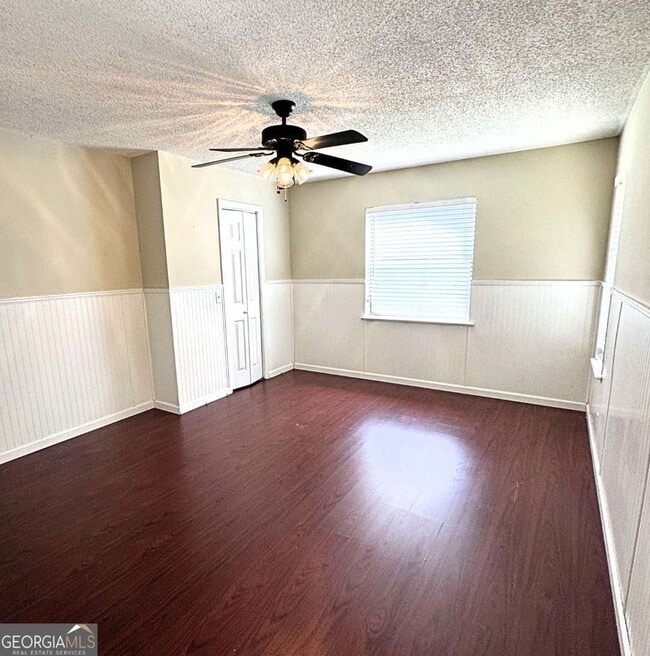 Building Photo - 502 Sunnyside Ct